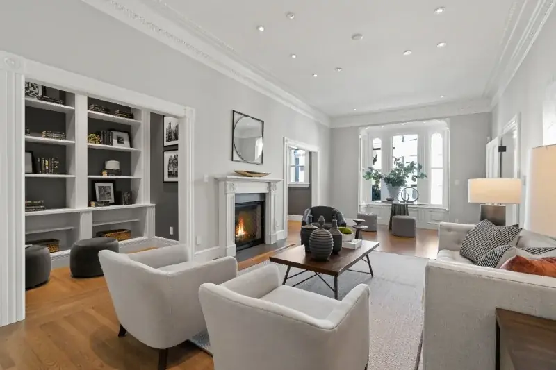 Zillow Showcase featured listing